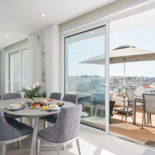 Diseño de Abode Furniture