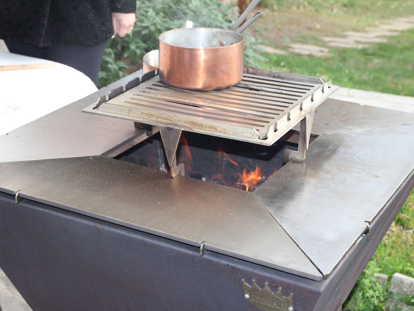 Clementi Colorado Wood Barbecue with Worktop