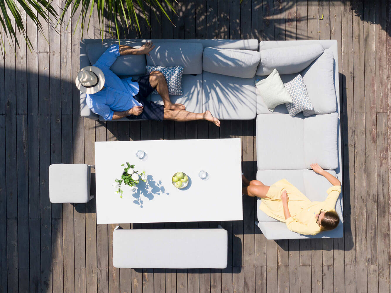 Conjunto de Jantar de Canto com Mesa Elevatória Argenta