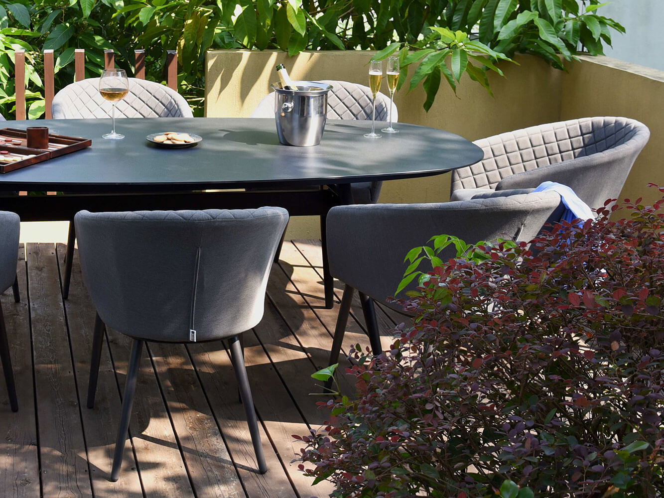 Salon de Jardin Ovale Napoli 8 Places