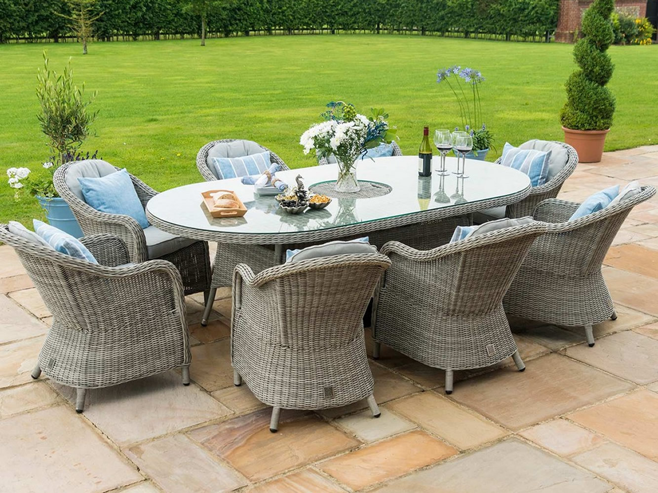 Cheshire 8 Seat Oval Dining Set with Ice Bucket