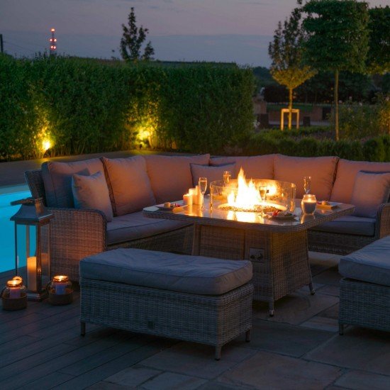 Cheshire Royal Corner with Firepit
