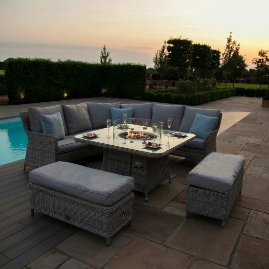 Cheshire Royal Corner with Firepit